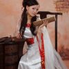 古典美女奏响的乐章