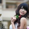 可爱少女异国他乡自拍