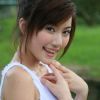 可爱的虎牙女生拍摄图片