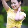 成都女性娇媚身姿自拍照片