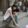 新疆可爱女孩的街拍照片