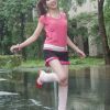 爱吐舌头的可爱女生图片