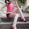 爱吐舌头的可爱女生图片