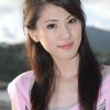 爱戴花的可爱女生漂漂照片