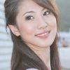 爱戴花的可爱女生漂漂照片