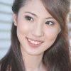 爱戴花的可爱女生漂漂照片
