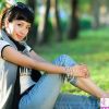 生活中一位大方自信的女孩儿