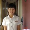美丽大方的火车列车员姑娘展示自己的工作照片