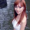 美女野外戏水自拍