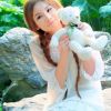 花红柳绿湖边春色风流美女