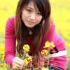菜花地里的那个可爱女孩子