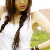 镜头下长发美女的迷人眼眸