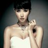 女星胡静最新写真图片