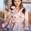上海大都市里的美丽公主女孩
