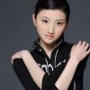 上海大都市里的美丽公主女孩