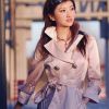 上海大都市里的美丽公主女孩