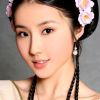 中国传统熏陶出来的文雅姑娘