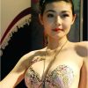 丰硕美女内衣、T字褲讓你興奮尖叫