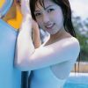 令人无法抗拒的池边校花