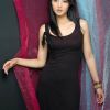 仪态自然大方的深圳女青年图片