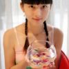俏皮可爱的果冻女孩美女图片