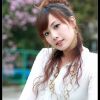 公园里的靓丽女孩