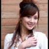 公园里的靓丽女孩