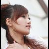 公园里的靓丽女孩