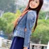 初春里那微笑迷人的都市女孩子真美