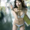 国产妹妹风情酥胸半露