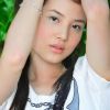 夕阳下青春靓丽国产美女