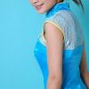 居家女孩的时装秀美女图