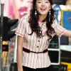 文静的的上海美女街头服装秀