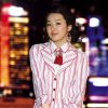 文静的的上海美女街头服装秀
