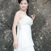 新婚蜜月之旅的漂亮新娘