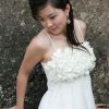 新婚蜜月之旅的漂亮新娘