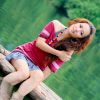 丽江边上风情万种俏丽美眉 