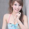 清纯低胸吊带美女