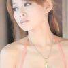 清纯低胸吊带美女