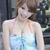 清纯低胸吊带美女
