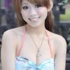 清纯低胸吊带美女