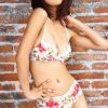 性感的女士内衣美乳模特