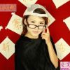 邻家小妹媚眼放电~小心被电到哦