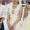 柳岩豪乳乳短裙性感亮相