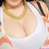 茶叶妹妹亮胸器！柳岩见到也捶胸自叹不如！