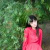 红色长裙气质美眉纯净的像白开水唯美图片