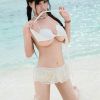 白胖爆乳美女可儿童颜巨乳海边开心玩耍高清摄影