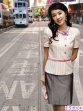 文静的的上海美女街头服装秀