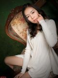 寂寞性感美女