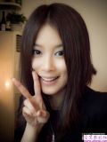 漂亮的妹妹手机自拍